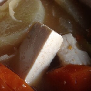 ☆豆腐と野菜のホロホロ味噌煮込み